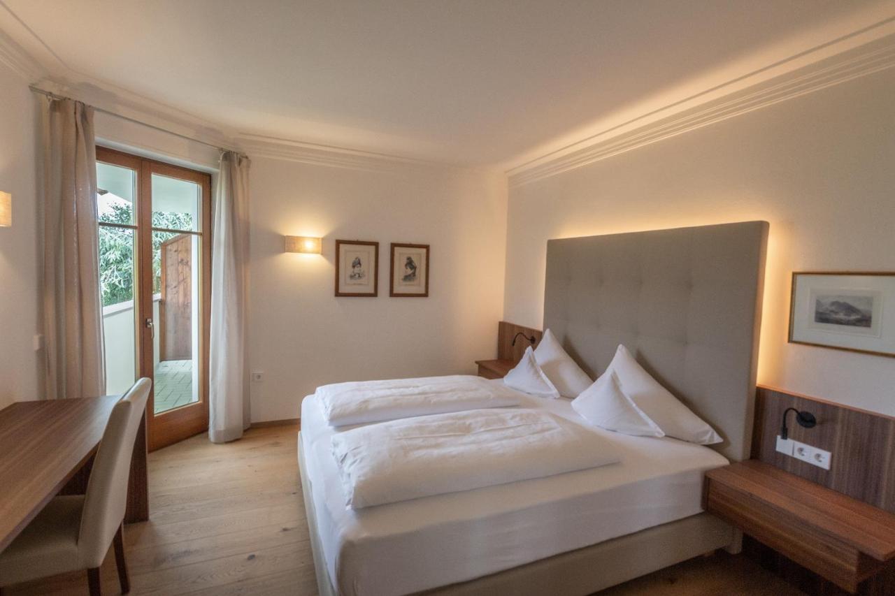 Hotel Girlanerhof Eppan an der Weinstraße Exteriör bild