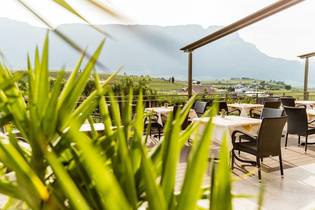 Hotel Girlanerhof Eppan an der Weinstraße Exteriör bild