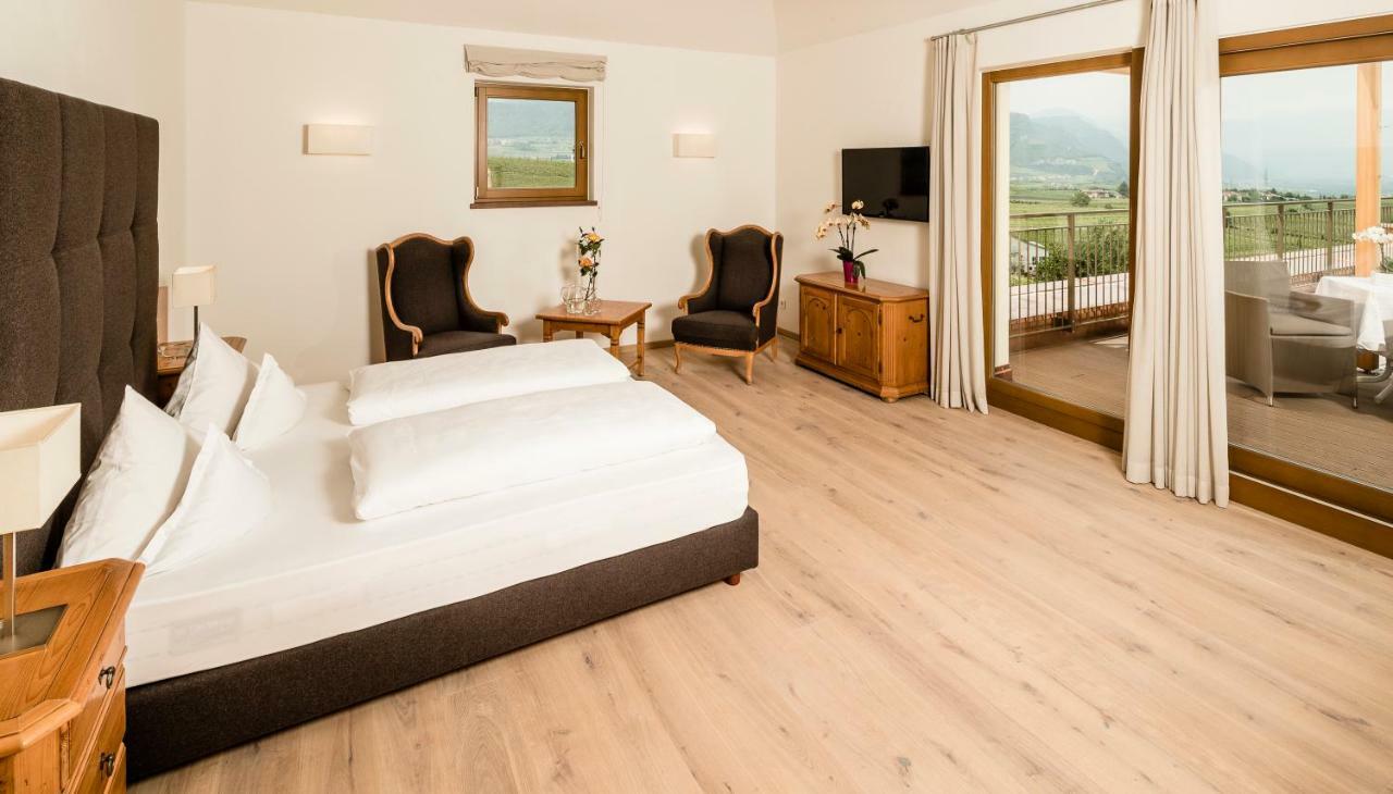 Hotel Girlanerhof Eppan an der Weinstraße Exteriör bild