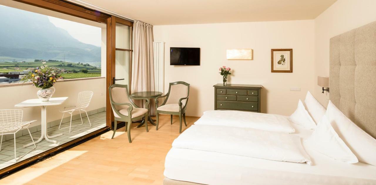 Hotel Girlanerhof Eppan an der Weinstraße Exteriör bild